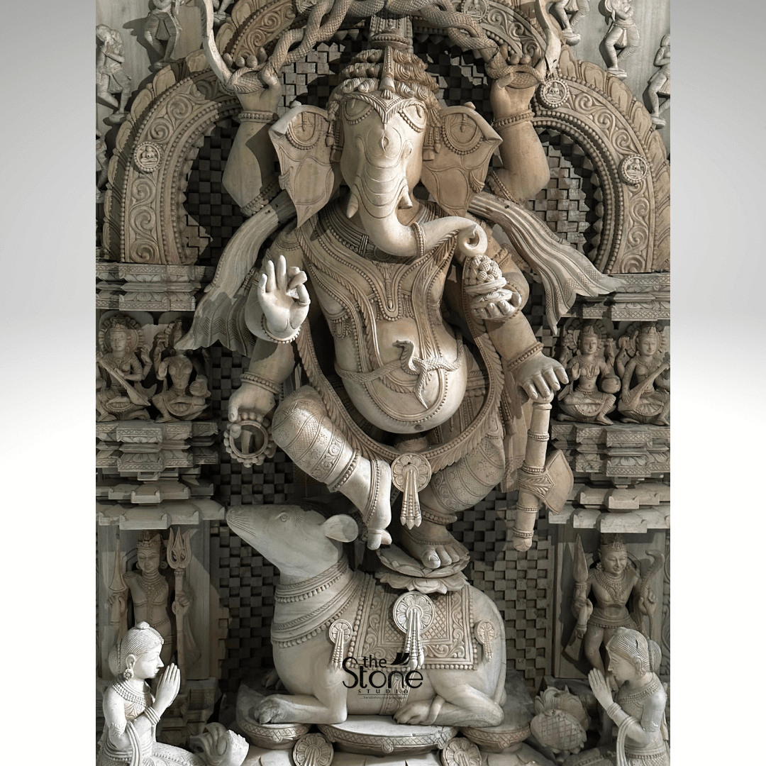 Wooden Ganpati Murti 4.5ft